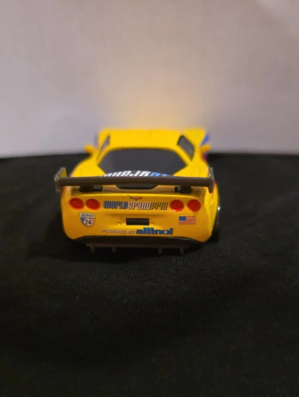 Mattel Jeff Gorvette From Cars 2 1:55 Scale Die-cast Car